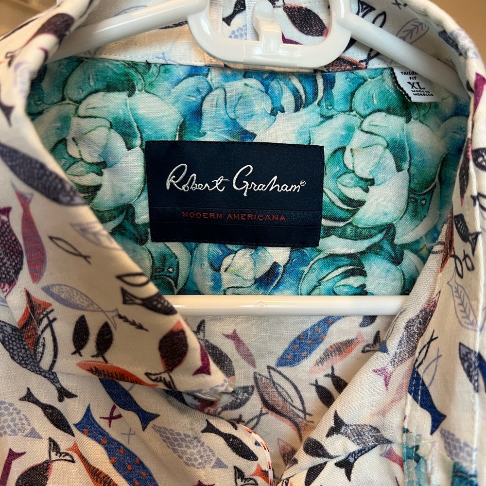 Robert Graham White linen Shirt with Blue and Red Fish Pattern